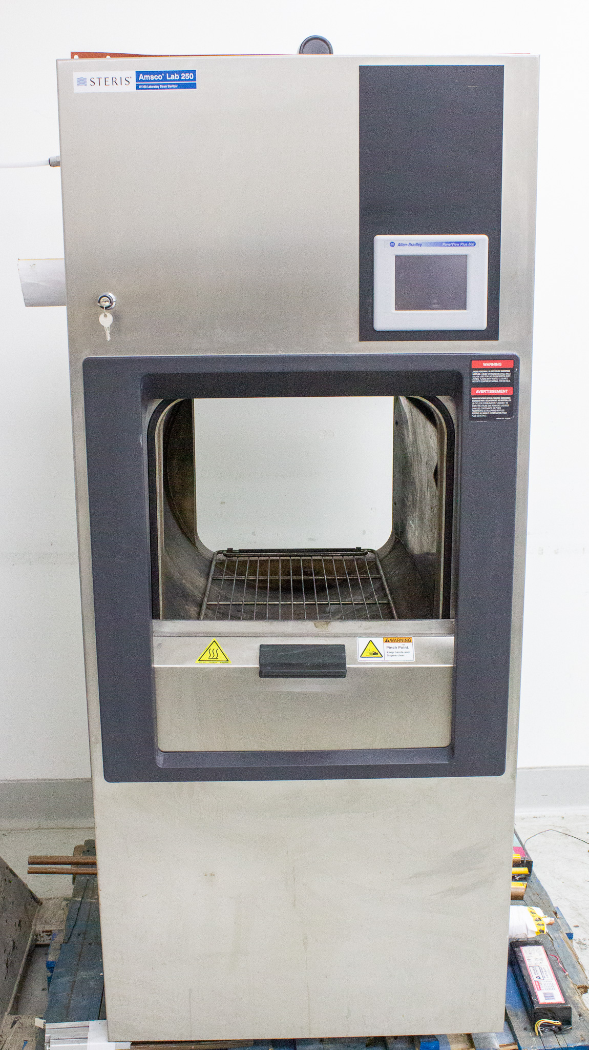 REUZEit Steris Amsco Lab 250 Laboratory Steam Sterilizer LV 250