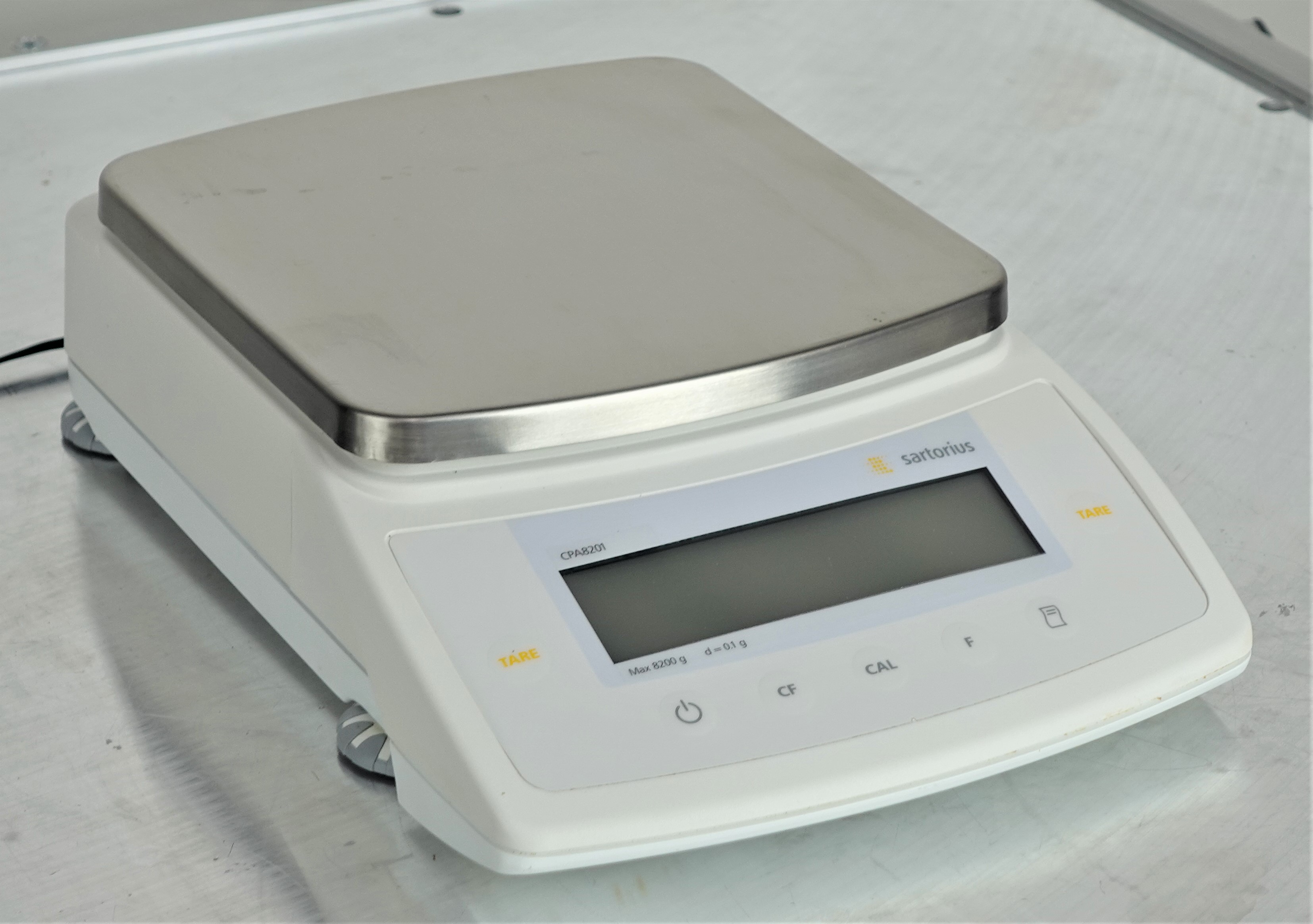 REUZEit - Sartorius CP Lab Bench Scale CPA8201 8200g 230v